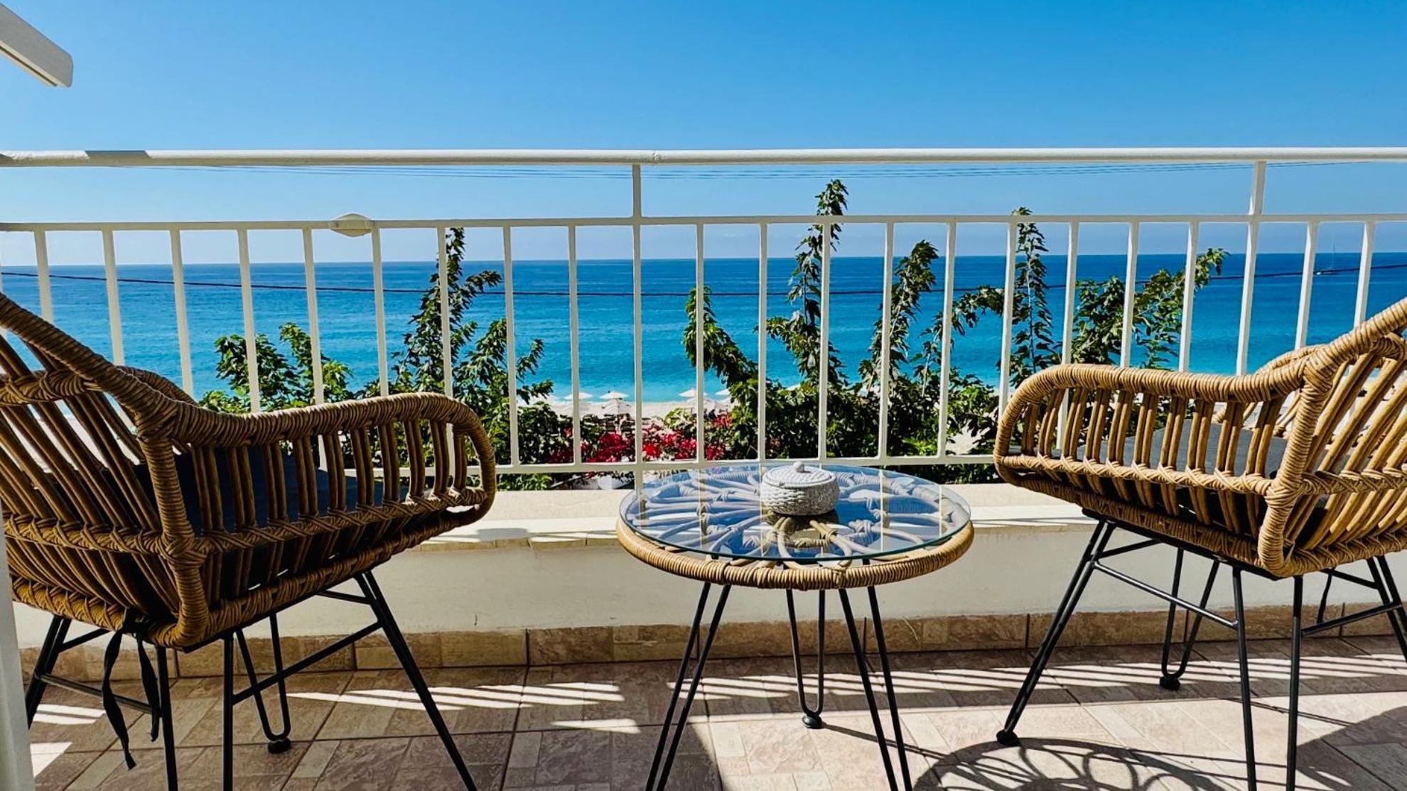 Áyios Nikítas Monato Luxury Apartments מראה חיצוני תמונה